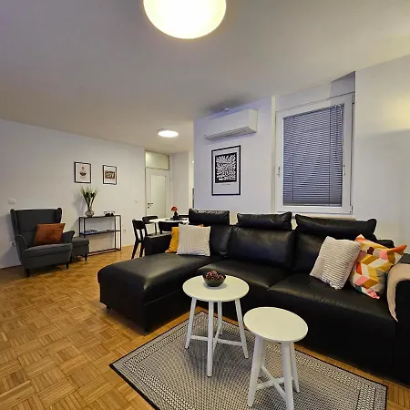 Martin In The Center Apartman Ljubljana