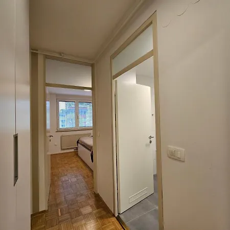 Martin In The Center Апартаменти *