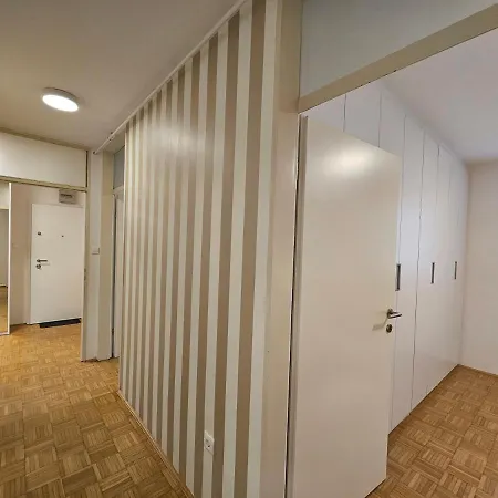 Martin In The Center Любляна