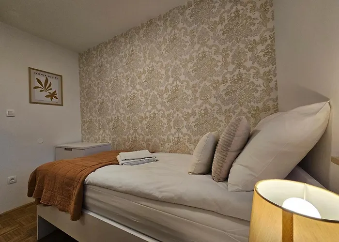 Martin In The Center Apartment